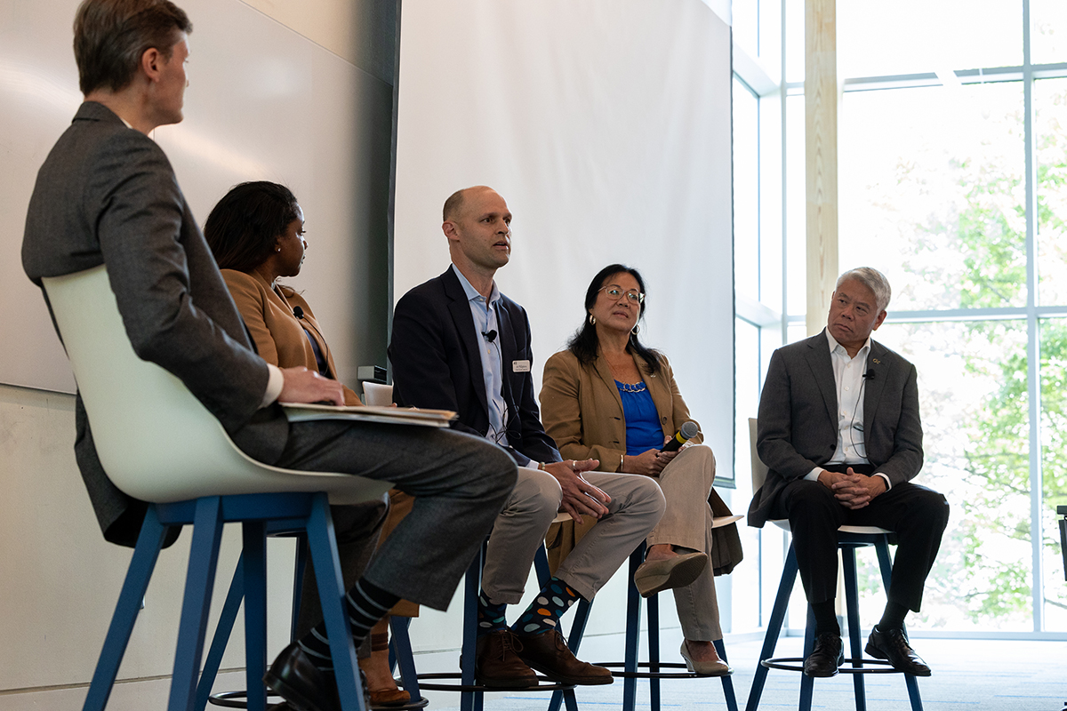John Tien, SEI’s Distinguished External Fellow, along with Richard Simmons, SEI’s director of Research and Studies, moderating a panel on the future of regional energy policy and national security with Chandra Farley, chief sustainability officer for the City of Atlanta; Jonathan Philipsborn, climate and resilience manager at the Atlanta Regional Commission; and Elaine Johns, SEI’s EAB member.