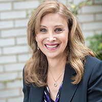 Amanda Simpson headshot